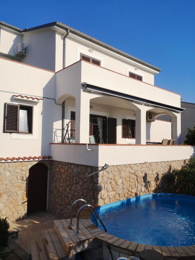 Willa Ferry **** Prizna Exterior photo